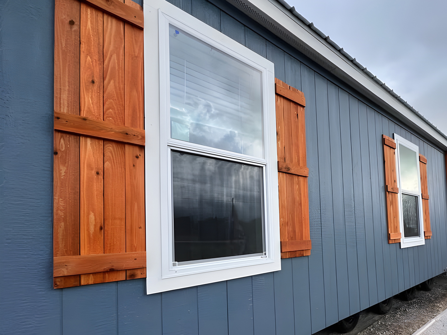 23 Stunning Mobile Home Exterior Wooden Shutter Ideas