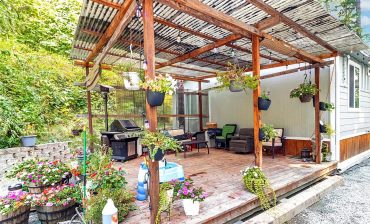 Double-Wide-Mobile-Home-Deck Design