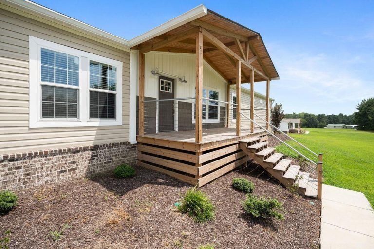 30 Mobile Home Porch Ideas That Instantly Boost Curb Appeal