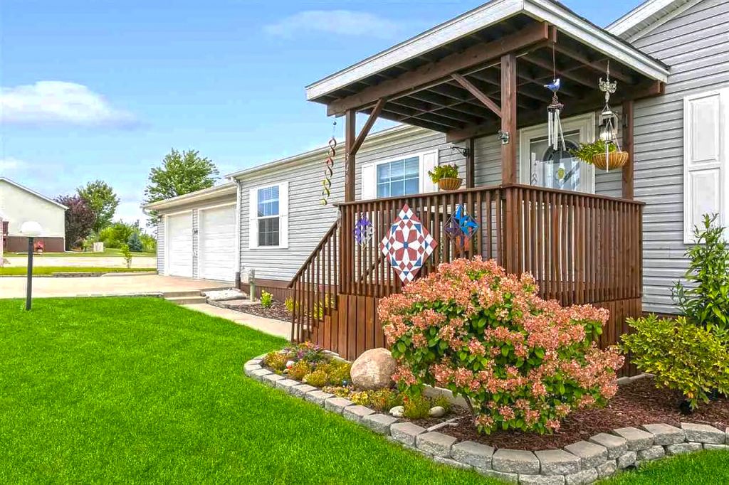 30 Mobile Home Porch Ideas That Instantly Boost Curb Appeal