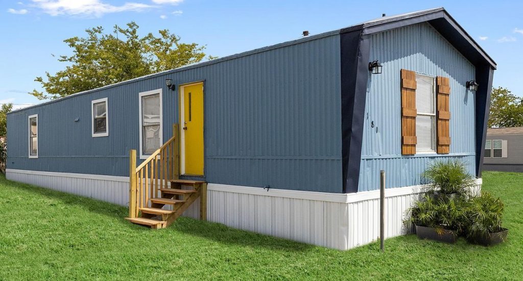 23 Stunning Mobile Home Exterior Wooden Shutter Ideas