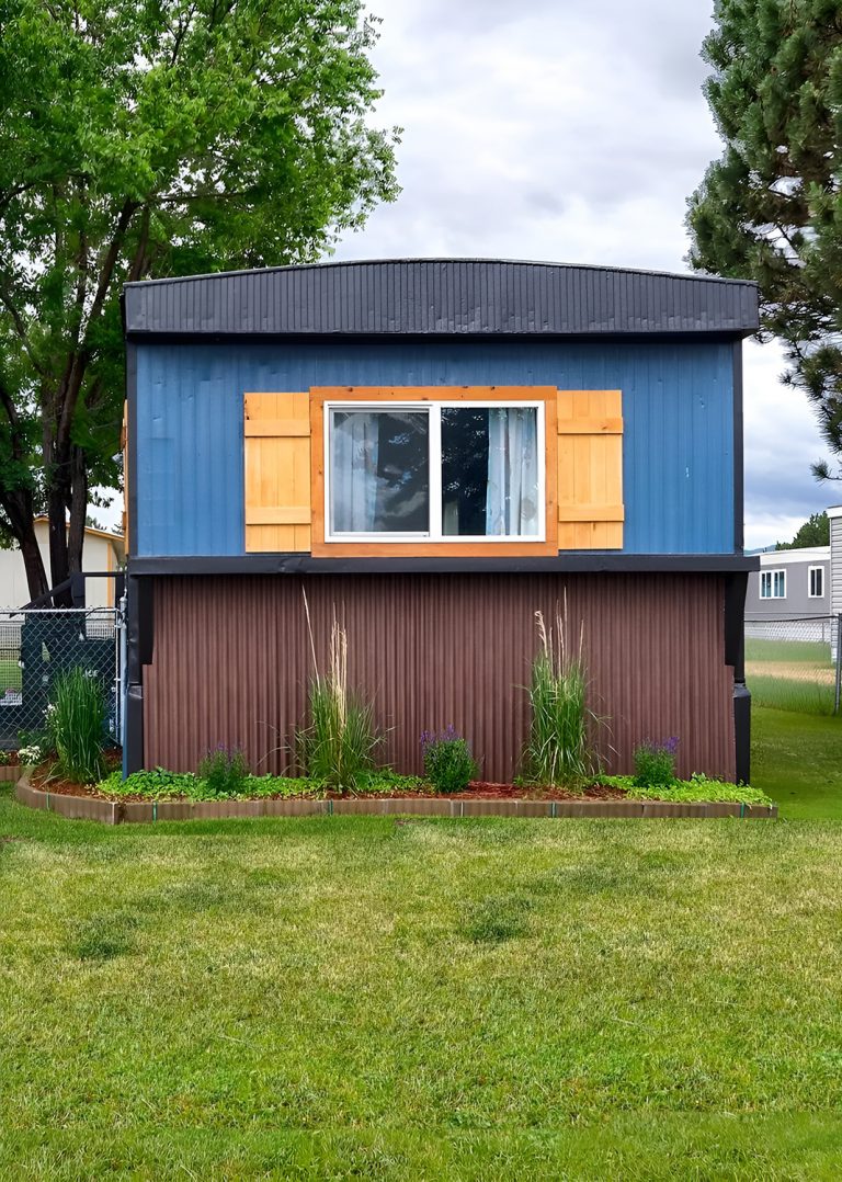 23 Stunning Mobile Home Exterior Wooden Shutter Ideas