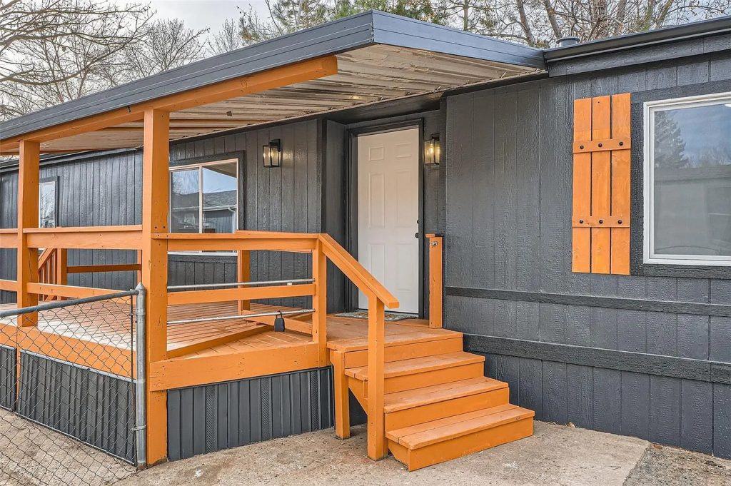 23 Stunning Mobile Home Exterior Wooden Shutter Ideas