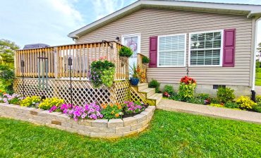 43 Inspiring Mobile Home Landscaping Ideas for Every Yard Size