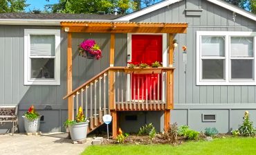 20 Small Mobile Home Porch Design Ideas