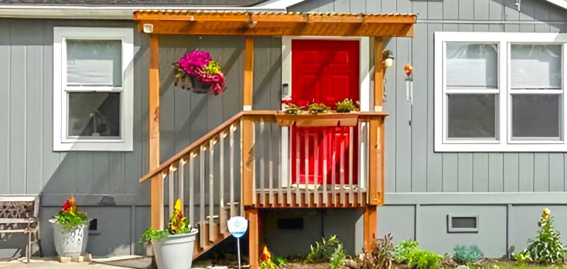20 Small Mobile Home Porch Design Ideas