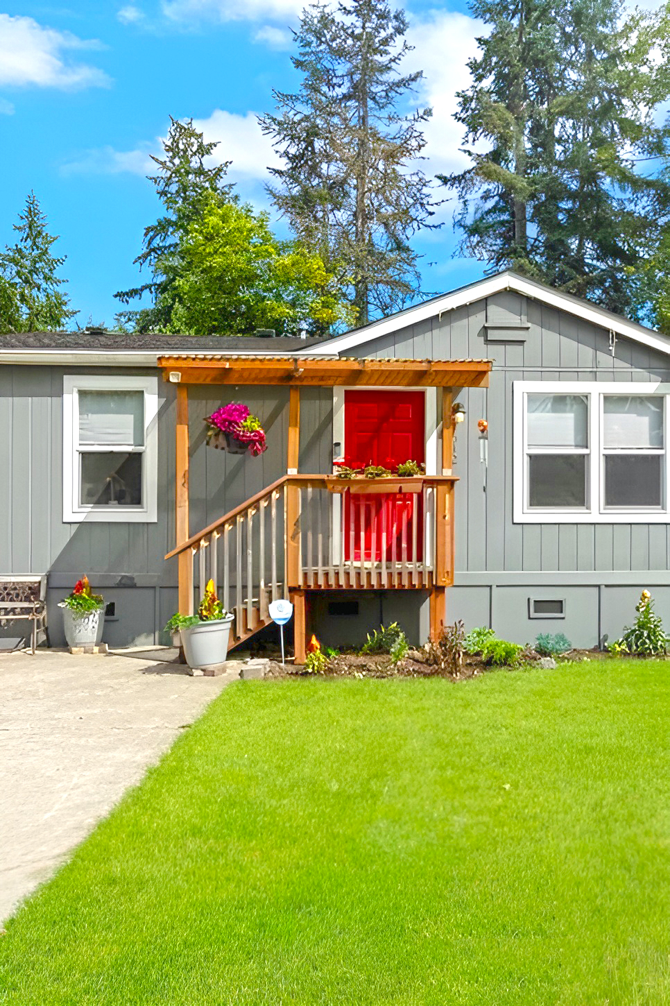 20 Small Mobile Home Porch Design Ideas