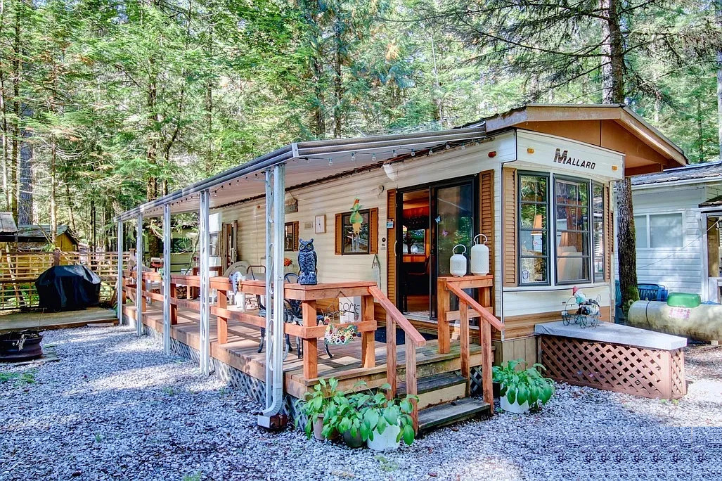 Stunning Old Single Wide Trailer Inspiring Remodel Ideas
