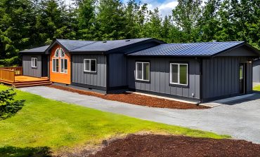 2001-Double-Wide-Mobile-Home-Makeover-Exterior