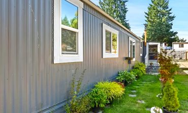 Upgrade Your Curb Appeal: The Best Siding Options for Mobile Homes