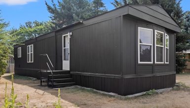How to Choose the Right Siding for Your Mobile Home