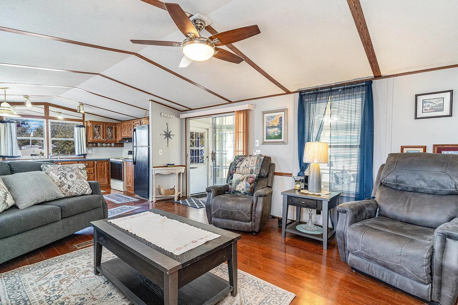 Inspiring Mobile Home Interior Makeover