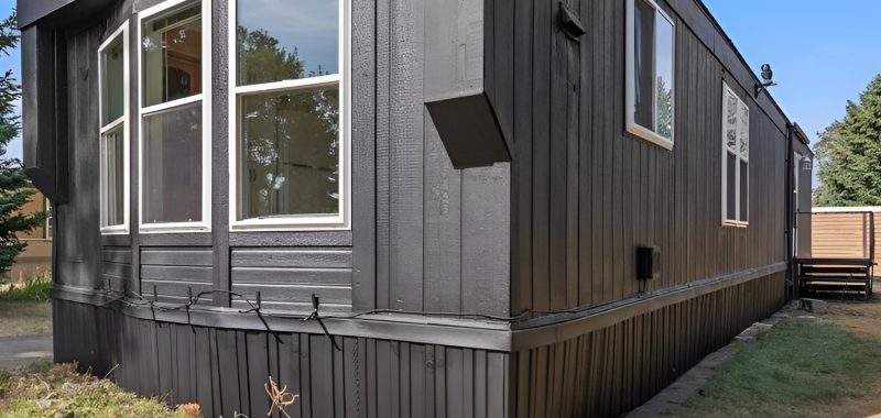 Paint or Replace? Simple Ways to Revive Old Mobile Home Siding