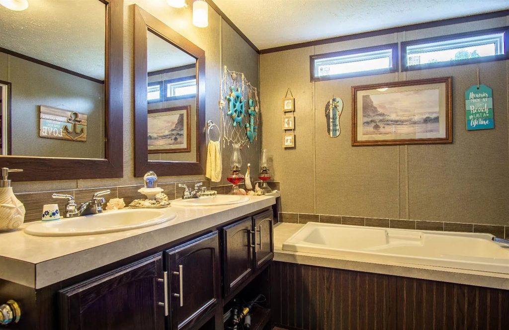 Single-Wide-Mobile-Home-Interior-Remodel-Bathroom