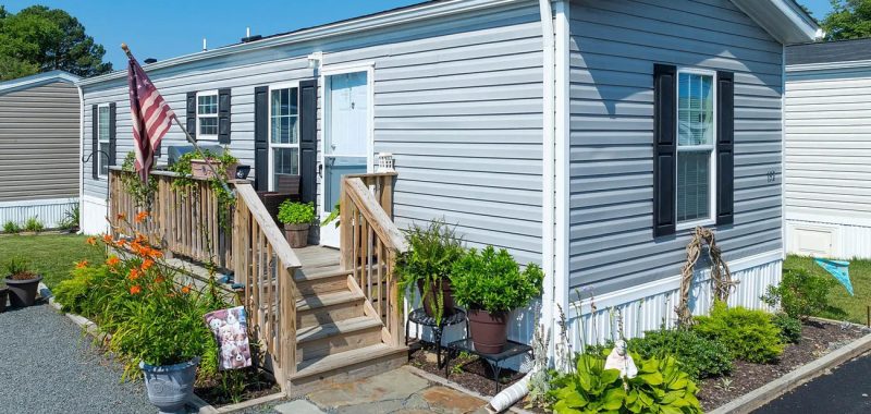 Cozy Single Wide Mobile Home You’ll Love
