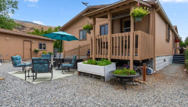 How to Make a Mobile Home Look Expensive