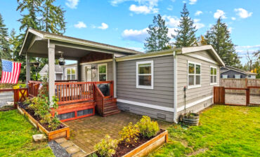 25 Mobile Home Outdoor Ideas That Boost Charm in a Big Way