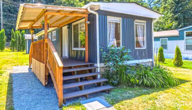 Stylish Small Single-Wide Home Makeover