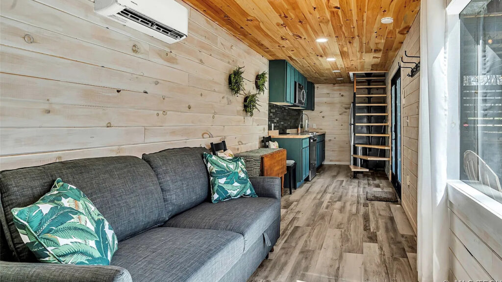 Modern-Container-House-Interior Living-Room