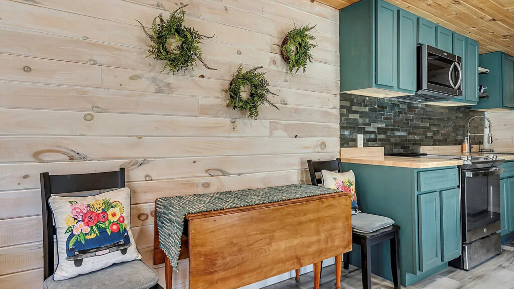 Modern-Container-House-Kitchen Design