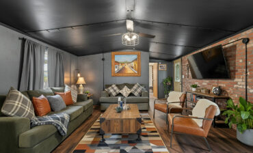 Industrial-Mobile-Home-Living-Room-Decor Ideas