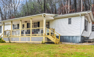 1990 Single Wide Manufactured Home Makeover