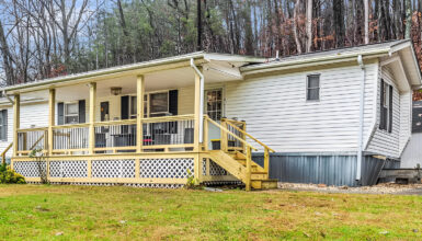 1990 Single Wide Manufactured Home Makeover