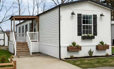 Farmhouse Manufactured Home Exterior Design Ideas