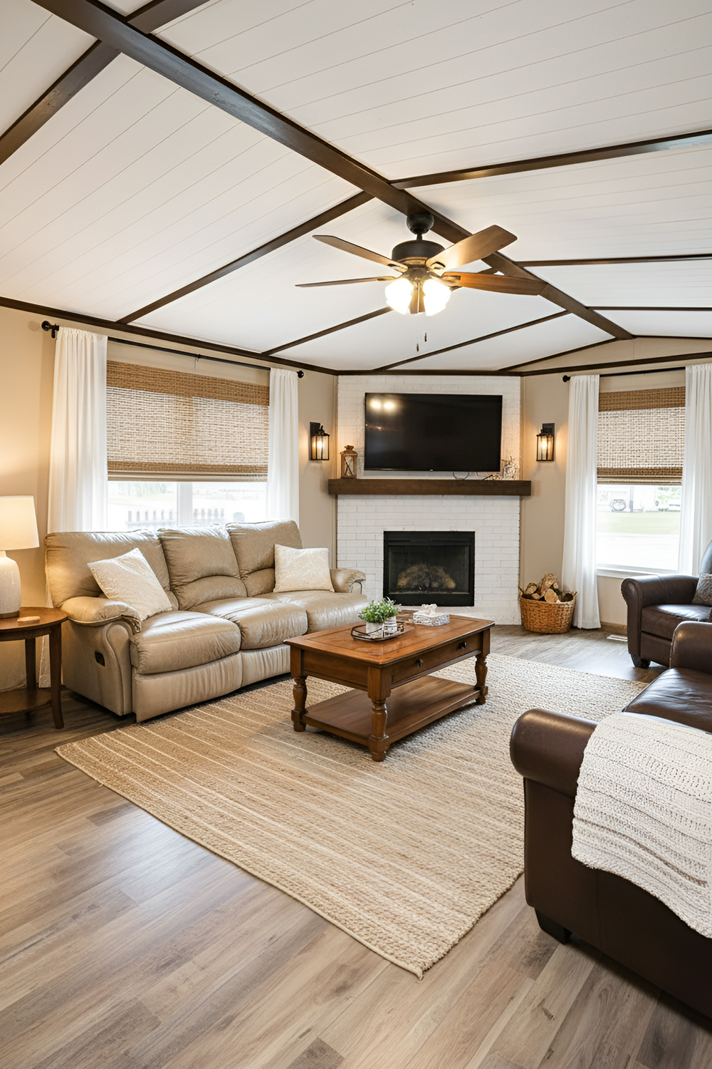 12 Smart Ways to Arrange Furniture in a Mobile Home Living Room With a Corner Fireplace