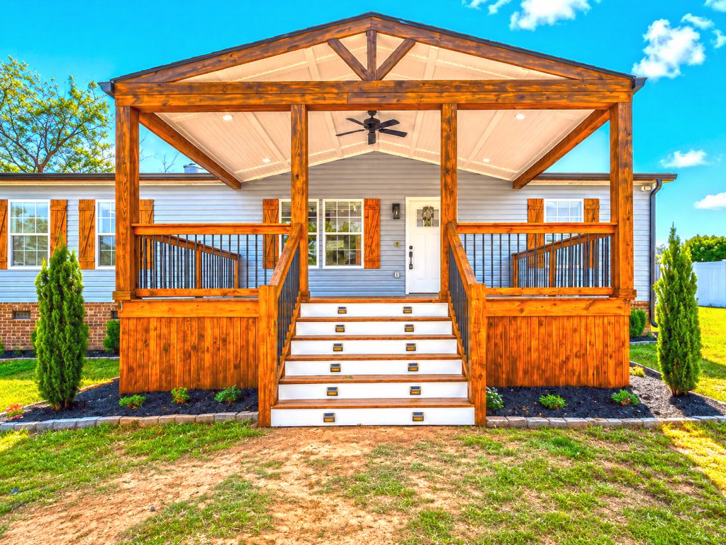 Mobile-Home-Rich Wood Porch