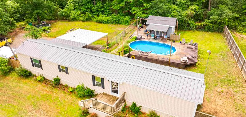 Mobile Home Back Deck Ideas for a Cozy Backyard
