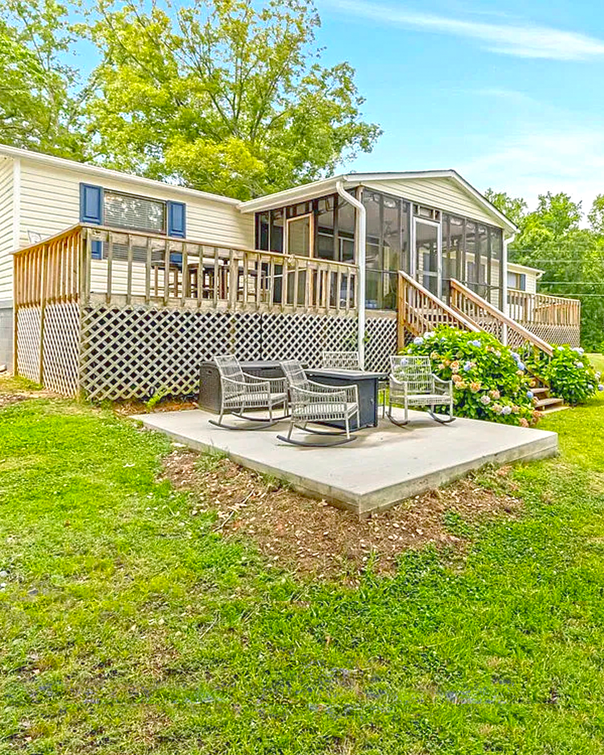 Mobile Home Back Porch Ideas That Make the Most of Your Backyard