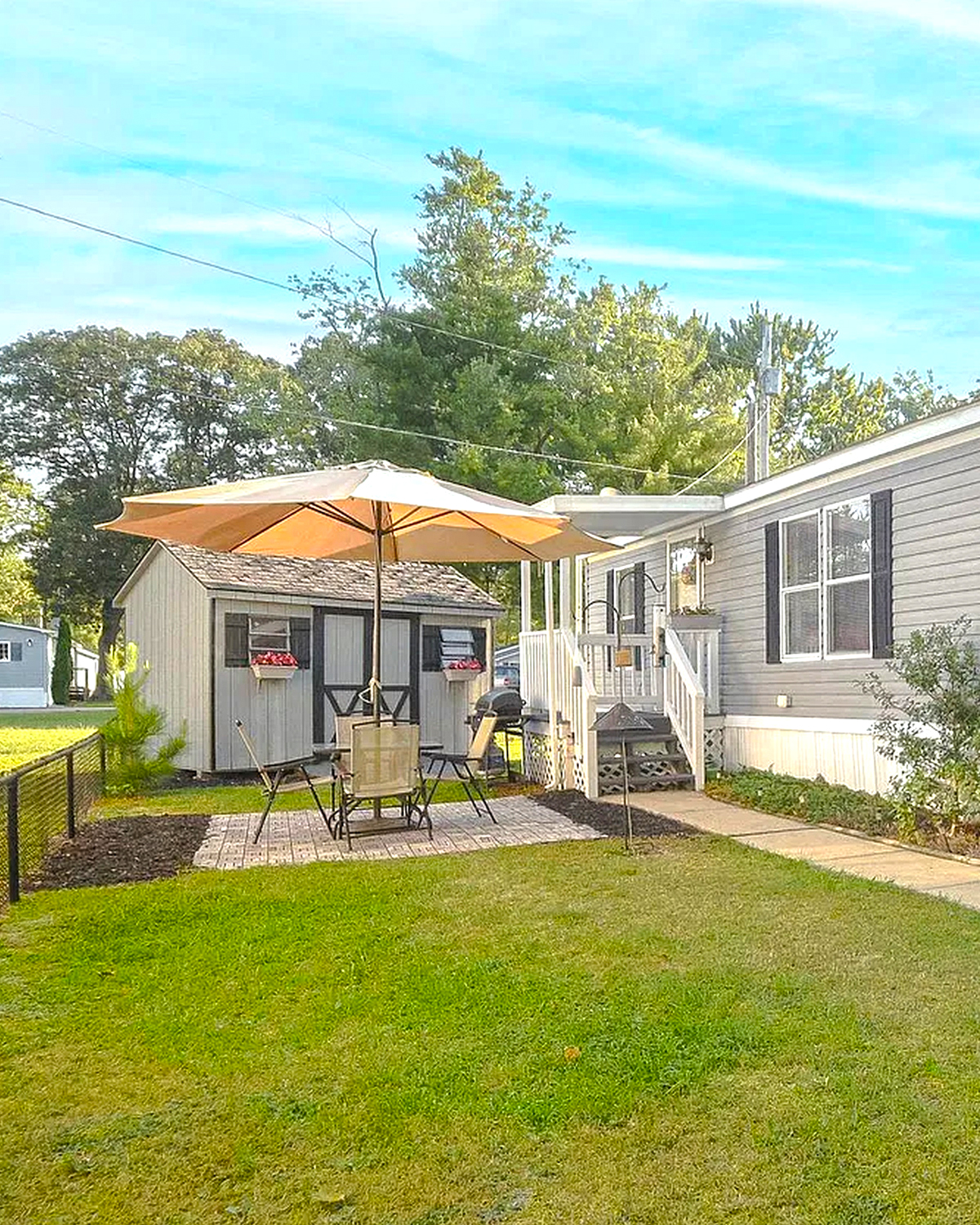 18 Mobile Home Patio Ideas That Feel Inviting